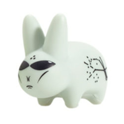 Kidrobot-Lore-of-the-Labbit_Alien-regular