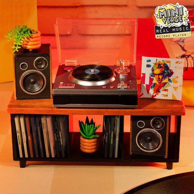 MGA Miniverse: Real Music - Record Player SET - superchan.de MGA-Miniverse-Real-Music-Record-Player-Set-details-teaser1